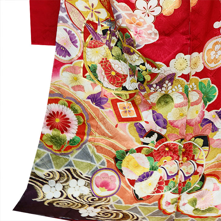 職人の手作業で染め上げた色彩の美しさ 優雅に魅せる正統派の古典柄京