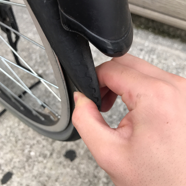 八代目がブログ更新しました♪　八代目の自転車が何故かパンクしてました。。。